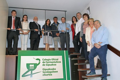 fotografía de la nueva junta de Gobierno Colegio Oficial de Farmacéuticos de Gipuzkoa