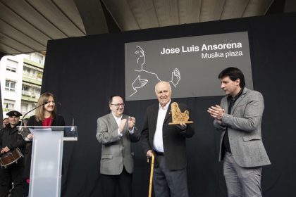 homenaje en Errenteria a José Luis Ansorena