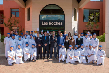 Alain Ducasse recibe el Premio Les Roches Marbella “Hospitality Golden Key Award”